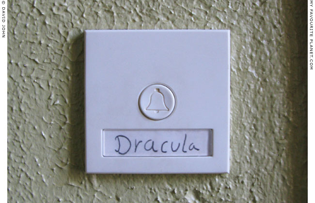 Dracula's doorbell